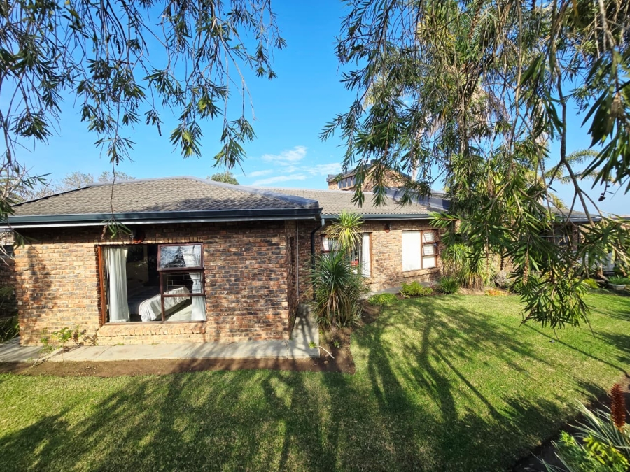 4 Bedroom Property for Sale in Blanco Western Cape